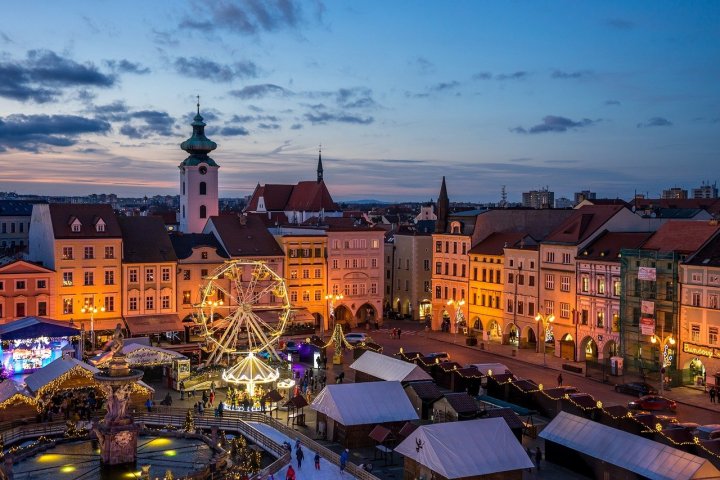 Přemýšlíte, kam na vánoční trhy? Poradíme vám, která města stojí za to navštívit